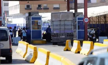 المغرب يعلن إعادة فتح معبر مليلية المحتلة أمام حركة البضائع